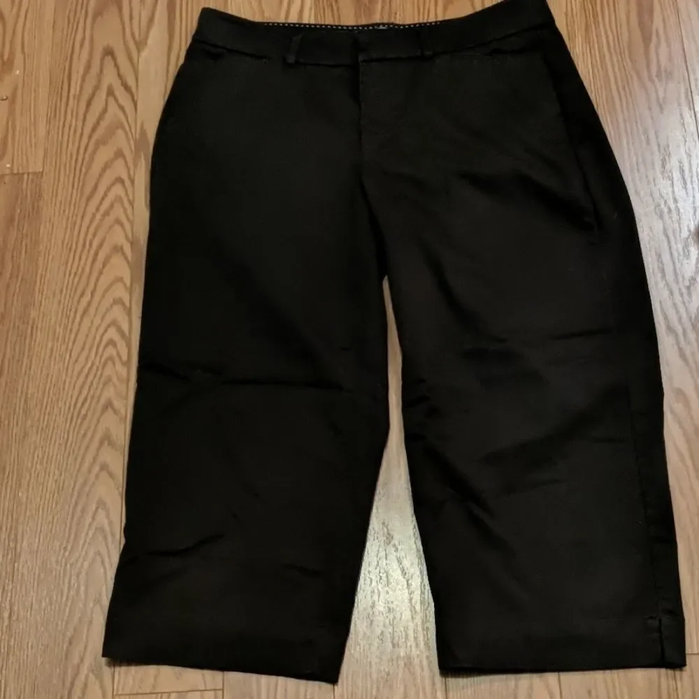 Dockers Brown mid rise curvy capris Sz 8 NWOT